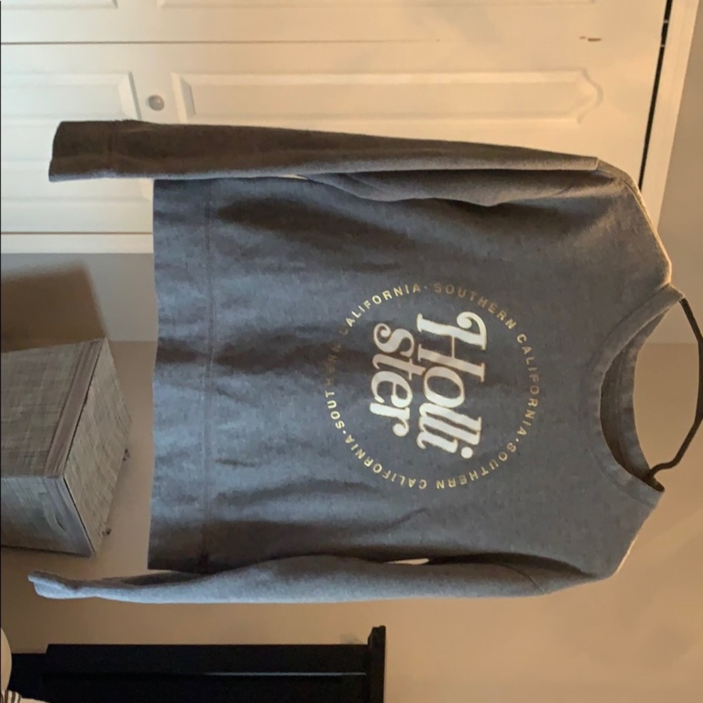 Hollister sweater